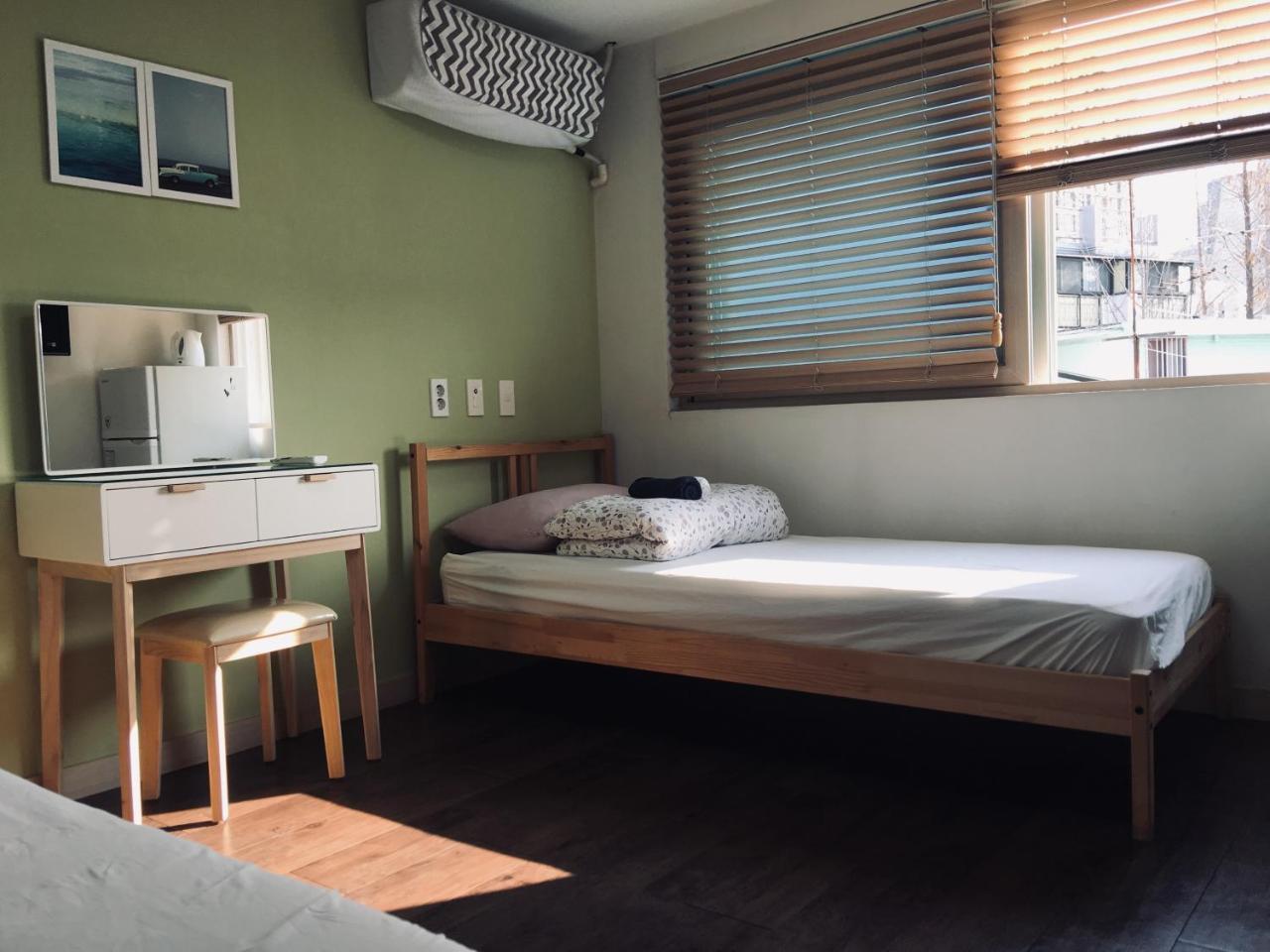 Hongdae Pencil Guesthouse Seoul Eksteriør bilde