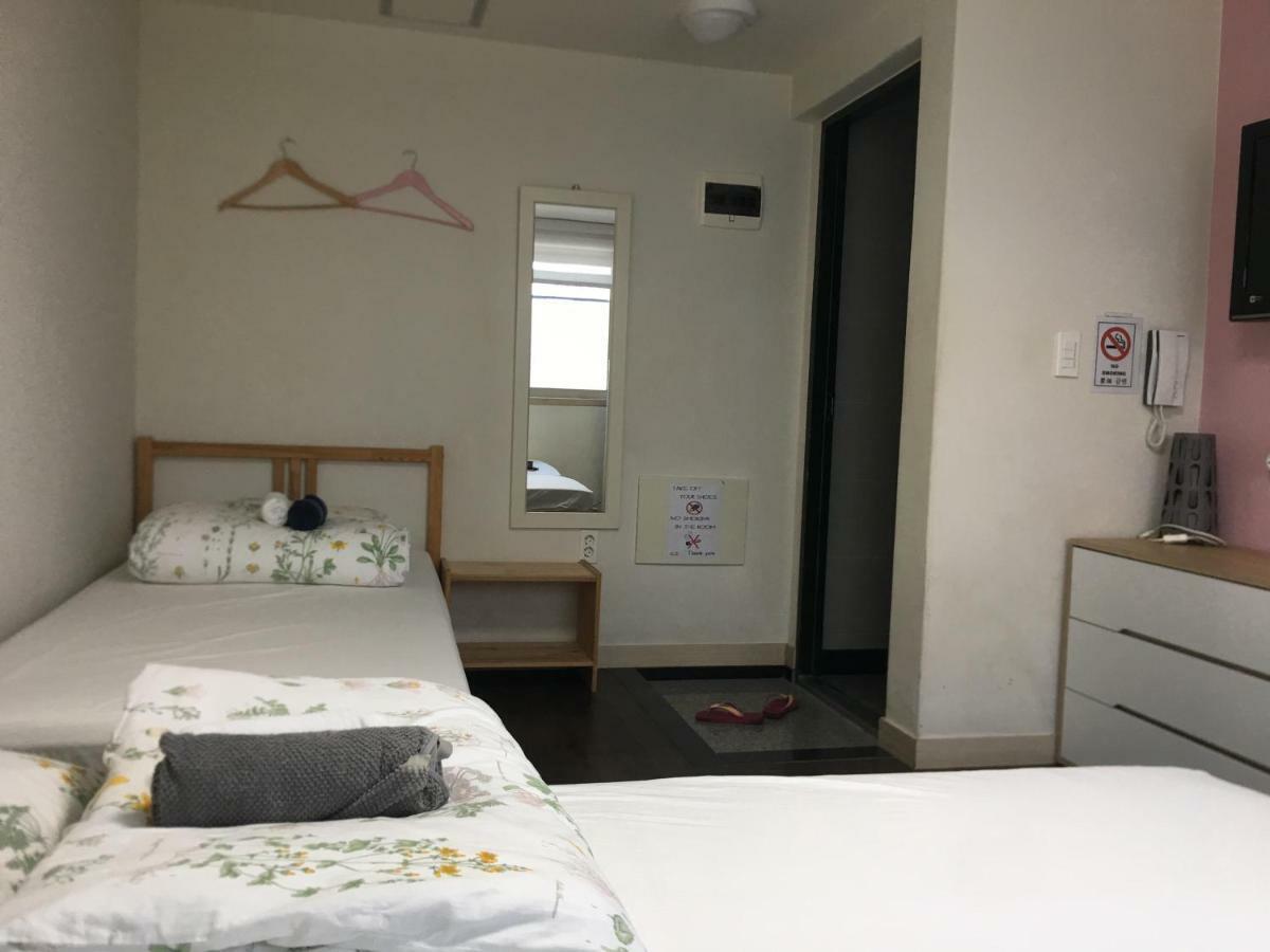 Hongdae Pencil Guesthouse Seoul Eksteriør bilde